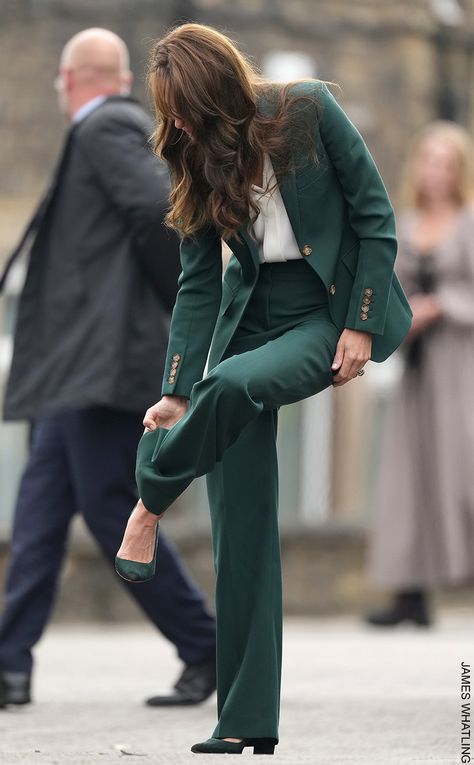 Prince James, Kate Middleton Stil, Kate Middleton Style Outfits, Princesse Kate Middleton, Looks Kate Middleton, Kate Middleton Dress, Princesa Kate Middleton, Kate Middleton Outfits, Princess Kate Middleton