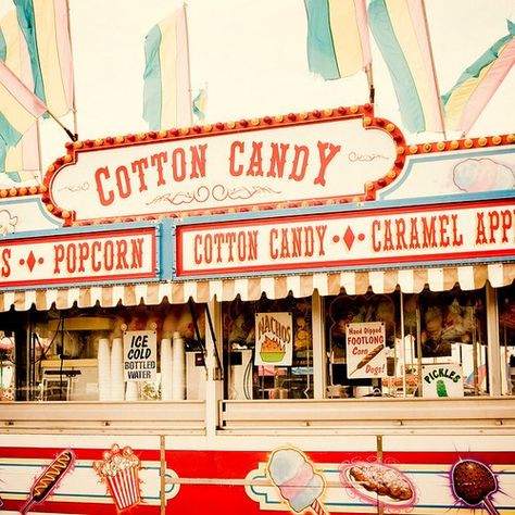 We love the old school signage on this. Perfect for a vintage funfair themed event Cotton Candy Stand, Circus Aesthetic, Candy Stand, Candy Popcorn, Fun Fair, Food Stall, Circus Theme, Vintage Circus, Colorful Candy