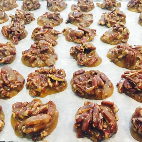 Texas Pralines | "WOW! What a great recipe. It worked perfectly and I am thrilled. A new family favorite!" Texas Pralines Recipe, Chewy Pralines, Pralines Recipe, Praline Candy, Praline Recipe, Popular Desserts Recipes, Homemade Things, Most Popular Desserts, Toffee Cookies