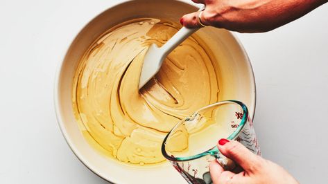 Why We Love to Bake Cakes With Oil Instead of Butter (Sometimes) | Epicurious Sweetened Condensed Milk Caramel, Cakes Made With Oil, Condensed Milk Caramel, Pork Cooking Temperature, Cake Baking Tips, Baking Tricks, Kitchen Chemistry, Oil Cake, Desserts Cake