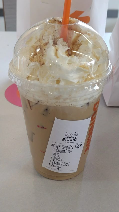 Caramel Dunkin Iced Coffee Order, Dunkin Donuts Drinks Caramel, Ice Coffee Dunkin, Dunkin Donuts Iced Coffee Order Caramel, Dunkin Recipes, Dunkin Donuts Iced Coffee Order, Dunkin Donuts Iced Coffee Recipe, Dunkin Orders, Best Dunkin Donuts Drinks