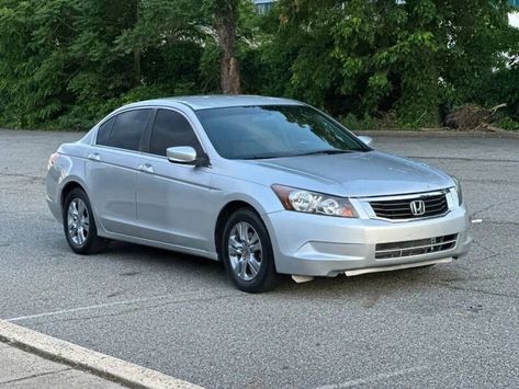 2012 Honda Accord Price:$ 2,800 Down payment:$500 Monthly payments:$120 Insurance, tax, 5 years warranty, clean title, tag. Easy financing Available. Trim LX-P Mileage 132,981 miles Stock # PAYLESS 265 Engine 2.4L I4 Transmission Automatic 5-Speed Drive Train FWD Exterior Color Silver Interior Color Gray Fuel Gasoline Fuel Economy 23mpg City 34mpg Highway 2012 Honda Accord, Monthly Payments, Engine 2, Interior Color, Fuel Economy, Honda Accord, Exterior Colors, Colorful Interiors, Fuel