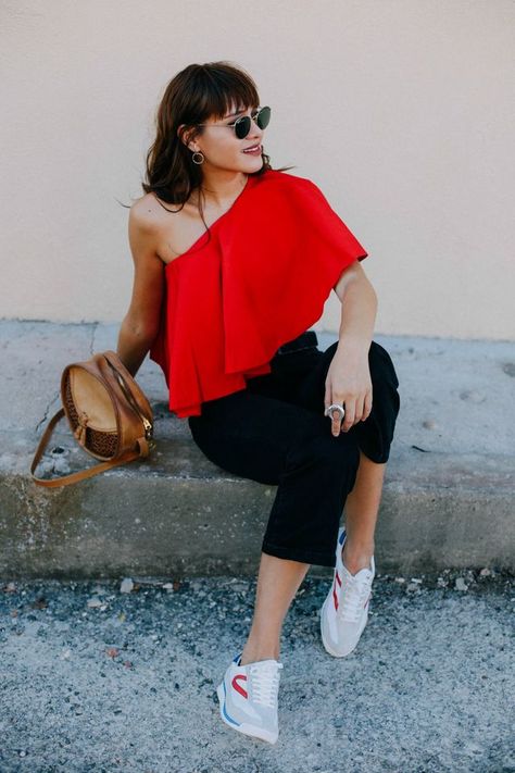 PARTY ON TOP. CASUAL ON THE BOTTOM | TRETORN Natalie Off Duty, Work Shoes Women, Girls Love, Leather Shoes Woman, Sneaker Brands, Fashion Street, Off Duty, Who What Wear, Dress Fashion