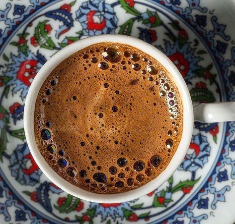 Turkish Coffee Set, Coffee Sets, Turkish Coffee Cups, Arabic Coffee, Coffee Making, Starbucks Coffee Recipes, Ceramic Gifts, Turkish Coffee, Coffee Love