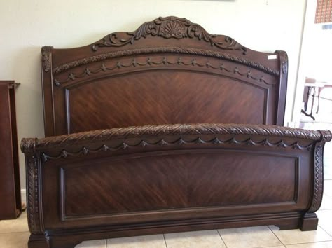 Solid Bed Design, Solid Wood Bed Design, Bed Cot, Room Wardrobe, Bed Design Ideas, Unique Bedroom Design, Wooden Sofa Set Designs, Wood Bed Design, Cabinets Ideas