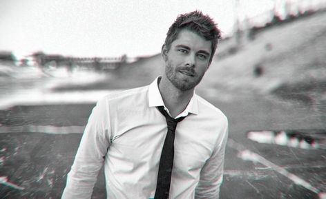 Luke Mitchell by Dennys Ilic || Men Of Science Fiction Book Agents of S.H.I.E.L.D. (Lincoln Campbell) Blindspot (Roman) The Code (Captain John 'Abe' Abraham) Mothers and Daughters (Quinn) The Tomorrow People (John Young) Home and Away (Romeo Smith) 7 Minutes (Sam) H2O: Just Add Water (Will) Neighbours (Chris Knight) https://www.cinematicpicturesgroup.com/books/mosf Cinematic Pictures, The Tomorrow People, Christopher Heyerdahl, Edward James Olmos, Chris Knight, Lincoln Campbell, Callum Keith Rennie, Jamie Bamber, Luke Mitchell