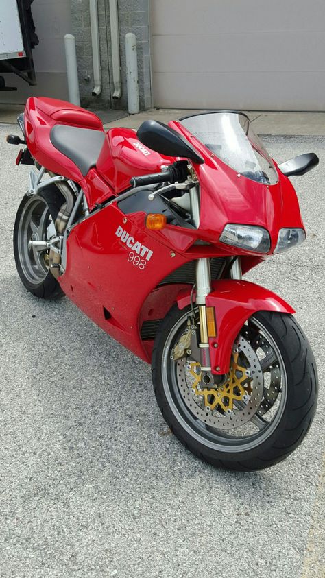 Ducati Race Bike, Ducati 999s, Ducati 999r, Ducati 696, Ducati 998, Ducati Motorbike, Ducati Supersport, Ducati Superbike, Ducati Motogp