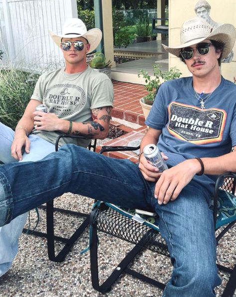 Southern Guy, Country Guy Aesthetic, Men Country Outfits, Country Boy Style, Country Guy Outfits, Southern Men, Western Outfits Men, Gym Photos, Cute Country Boys