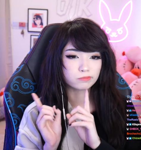 Emiru Twitch Hair, Emiru Twitch Streamer, Emiru Twitch, Cute Egirl, Weird Style, Star Wars Background, Ginger Hair Color, Makeup Clothes, Dream Hair