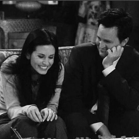 Joey Friends, Friends Best Moments, Monica And Chandler, Friends Scenes, Friends Poster, Ross Geller, Friends Cast, Friends Tv Series, Friends Moments