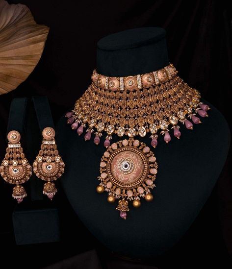 Gold Jewellery For Bride, Antique Gold Set, Questioning Reality, Rama Krishna, Wedding Jewelry Sets Bridal Jewellery, Indian Wedding Jewelry Sets, Bridal Necklace Designs, Bride Jewelry Set, Neck Pieces Jewelry