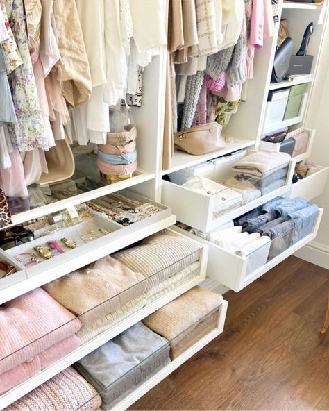 21 Ideas with Ikea Pax Wardrobe System - Sparkles and Shoes Open Closet Ideas, Room Wardrobe Design, Bedroom Seating Area, Ikea Wardrobe, Ikea Pax Wardrobe, Wardrobe Systems, Beautiful Closets, No Closet Solutions, Wardrobe Organisation