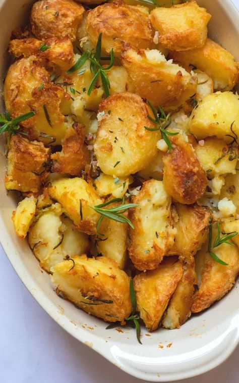 Foodnetwork.com Recipes, Rosemary Roast, Onion Potatoes, Potatoe Recipes, Herb Roasted Potatoes, Vegan Roast, Cranberry Sauce Homemade, Roast Potatoes, Healthier Eating