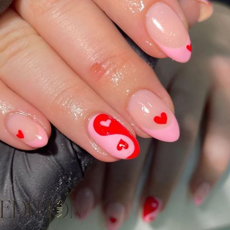 Almond Valentines Day Nails, Feb Nails, Embellished Nails, Valentines Nail, Nails Holiday, Baby Yoga, Nail Designs Valentines, Grunge Nails, Blush Nails