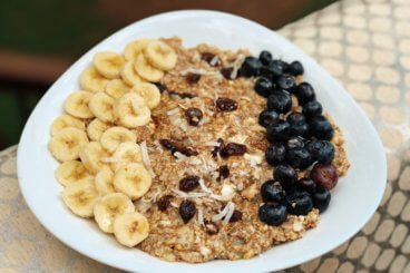 Breakfast - 3/4 - DrJockers.com Grain Free Oatmeal, Anti Inflammation Meals, Inflammation Foods, Keto Breakfasts, Vegan Recipes Videos, Keto Challenge, Anti Inflammation, Healthy Oatmeal, Oatmeal Recipes