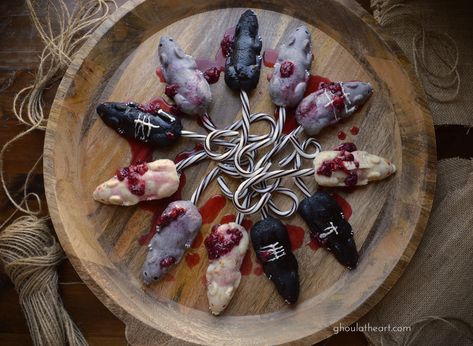 Do you know what a Rat King is? Look it up...it's disgusting and the perfect attraction for the Oddities tent at our Carn'evil Halloween party. 🎪 🐀🐀🐀Rat King Cakes; A rat shaped cakepop with a candy cane tail and blackberry sauce guts! They're disgustingly delicious!🐀🐀🐀 ✔Recipe on ghoulatheart.com under the desserts tab. (link in profile) #halloween #halloweenfood #halloweeneveryday #halloween365 #halloweenrecipes #halloweenbaking #ratking #cake #ghoulatheart #rat #cakepops #october #fall ... Halloween Cooking, Asylum Halloween, King Cakes, Blackberry Sauce, Black Food Coloring, Rat King, Cinnamon Ice Cream, Oreo Flavors, Carnival Food