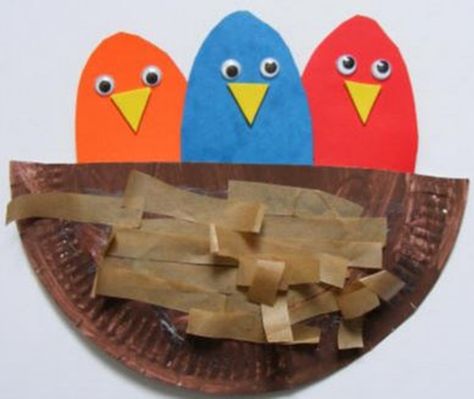 Spring themed crafts are the perfect compliment to your spring themed writing prompts. Here is how to diy a bird's nest collage using simple shapes and a paper plate. Birds Crafts, Bird Nest Craft, Spring Art Projects, Preschool Projects, Bird Crafts, Daycare Crafts, Paper Plate Crafts, Plate Crafts, Spring Theme