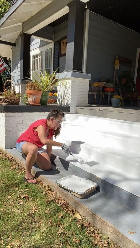 I wanted to share with you how I painted a faux rug on our front steps. I am seriously loving how it turned out! It was LOTS of work, but so worth it in the end. My rug is very simple and I'm sure you could really go elaborate if you wanted to, but for me, I chose easy for the first time around!Here's what paints I used:1 Gal. Ultra Pure White Textured Low-Lustre Enamel Interior/Exterior Anti-Slip Porch and Patio Floor Paintand a small can of Behr Ultra Stain Blocking Paint… Diy Upholstered Storage Bench, Porch And Patio, Behr Ultra, Patio Floor, Diy Girls Bedroom, Mirror Frame Diy, Staircase Makeover, Diy Nightstand, Porch Steps