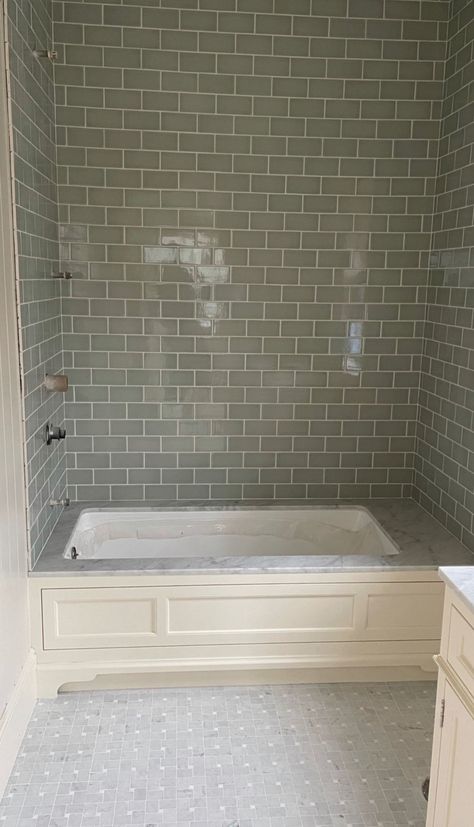 Soaker Tub Tile Surround, Bath And Tub Combo, Two Shower Heads On Same Wall, Drop In Tub With Shower Ideas, Garden Tub With Shower Combo, Gil Schafer Bathroom, Tiled Jacuzzi Tub Surround, Undermount Tub Shower Combo, Wooden Bathtub Surround