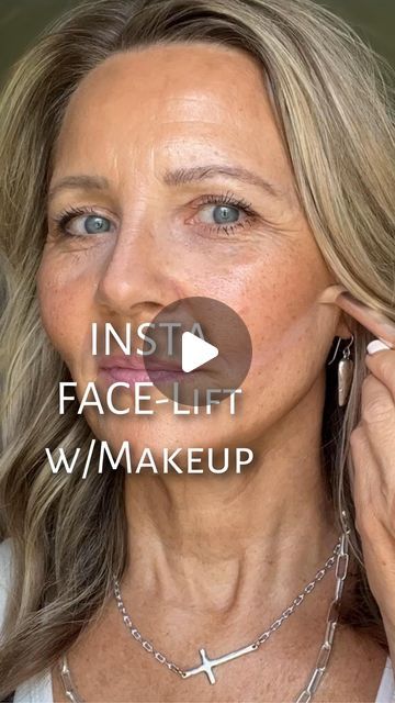 Makeup For Wrinkled Skin, Facelift Makeup Tutorial, How To Hide Wrinkles With Makeup, Old Money Makeup Look, Saggy Face, Facelift Makeup, 30s Makeup, Concealer Tips, Facelift Before And After