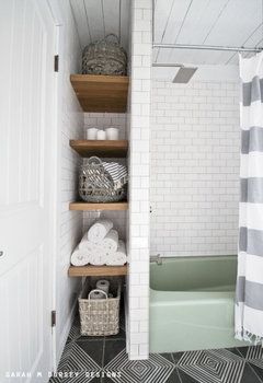 Guest Bath Remodel, Bathtub Tile Surround, Deep Closet, Large Bathtub, Bathtub Shower Combo, Cottage Bathroom Ideas, Recessed Shelves, Bathroom With Tub, Victorian Bathroom