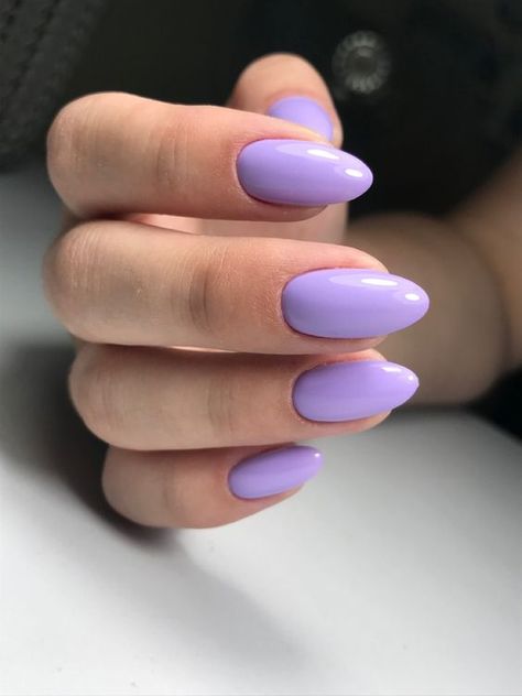 Explore Almond Nails Spring 2024 Trends: Chic Colors & Trendy Designs Lilac Nails Design, Navy Nails, Natural Nail Designs, Lilac Nails, Black Acrylic Nails, Lavender Nails, Spring Nail Colors, Almond Shape Nails, Basic Nails