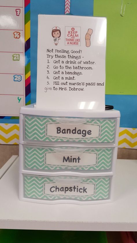 Classroom Nurse Station, First Aid Station Classroom, Nursing School Classroom, School Nurse Board Ideas, Classroom Care Station, Classroom Self Care Station, Classroom First Aid Station, School Nurse Self Care Station, Classroom Hygiene Station