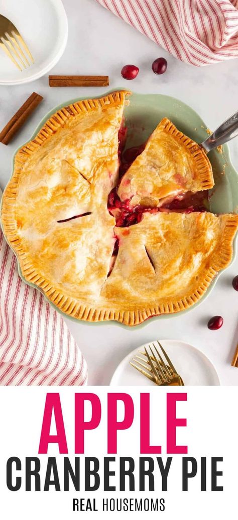 Apple Cranberry Pie Recipe, Sally Baking, Cranberry Pie Filling, Pie Recipes Easy, Cranberry Apple Crumble, Cranberry Pie Recipes, Blueberry Pies, Delicious Thanksgiving Desserts, Apple Cranberry Pie