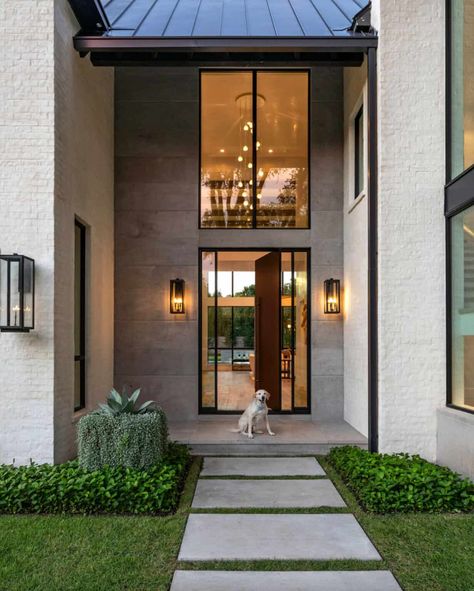 Step inside this absolutely beautiful home with major curb appeal in Texas Modern White Home Exterior, Modern Home Landscape Design, Modern Front Entrance, Modern Doors, House Redesign, Exterior Inspiration, House Facade, Suburban House, التصميم الخارجي للمنزل