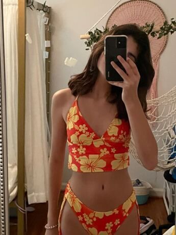 90s Swimwear Aesthetic, Hawaiian Bathing Suits, Coconut Girl Bathing Suit, Indie Swimsuit, Cute Swimming Suits Aesthetic, Coconut Girl Swimsuit, Hibiscus Outfit, 2023 Bathing Suits, Cute Bathing Suits Aesthetic