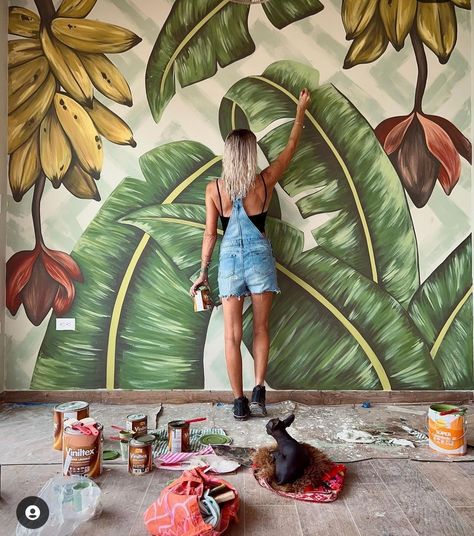 Banana Leaf Art, White Sharpie, Garden Fence Art, Wall Murals Diy, Mural Artist, Food Wall Art, Door Murals, Wall Drawing, Tropical Art