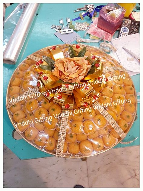 Indian Wedding Trousseau Gift Packing Sweets Gift Packing Ideas, Sweet Packing Ideas For Wedding, Engagement Sweets Packing, Sweets Packing Ideas For Wedding, Indian Wedding Trousseau, Wedding Packing, Indian Wedding Gifts, Wedding Trousseau, Trousseau Packing