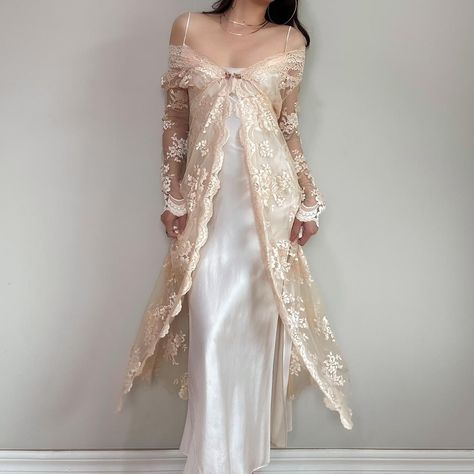 Claire Pettibone, Fantasy Dresses, Prom Dress Inspiration, Fairytale Dress, Fantasy Dress, Fancy Outfits, Fantasy Fashion, Looks Style, Fancy Dresses