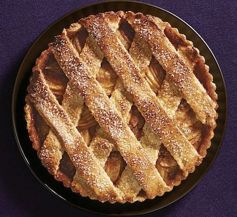 Salted Caramel Apple-Pear Tart | Community Post: 24 Delicious Apple Desserts To Bake This Autumn Salted Desserts, Pear Tart Recipe, Hazelnut Crust, Tart Crust Recipe, Healthy Thanksgiving Desserts, Pie Pastry, Fall Fruit, Pear Pie, Sanding Sugar