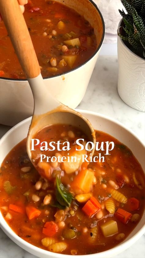 Minestrone Soup with Lentils Sick Day Soup, Lentils And Beans, Soup With Lentils, Pasta Fazool, Recipes For Winter, Healthy Soup Recipe, The Best Soup, Healthy Pasta, Sick Day