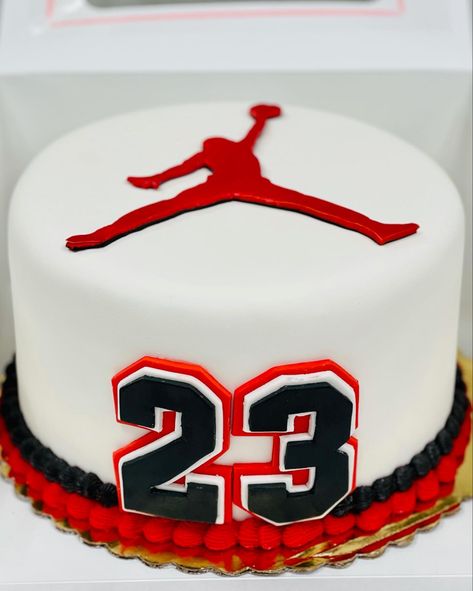 Jordan Birthday Cake Ideas, Jordan 23 Cake, Jordan 23 Birthday Ideas, Jordan Birthday Cake, Michael Jordan Cake, Michael Jordan Birthday, Basketball Cakes, Jordan Birthday, Jordan Cake