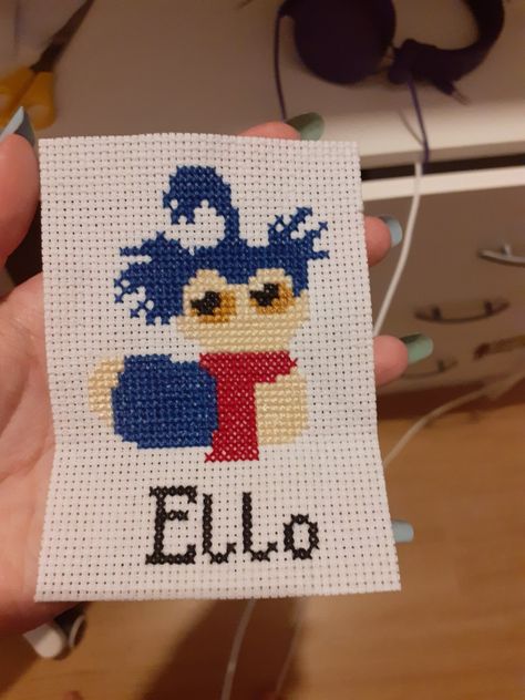 Cross stitch worm from the Labyrinth Lilo And Stitch Cross Stitch Pattern Free, Gremlins Cross Stitch, Labyrinth Cross Stitch, Labyrinth Cross Stitch Pattern, Labyrinth Worm, Embroidery Floss Crafts, Cross Stitch Skull, Cross Stitch Designs Meme, Cross Stitch Memes Funny