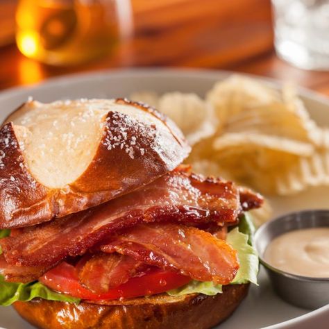 Lettuce Sandwich, Recipe Using Honey, Bacon Sandwich, Food And Beverage Industry, Candied Bacon, Honey Recipes, Signature Dishes, World Recipes, Latest Recipe