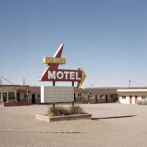 Desert Motel, Driving Route 66, Old Route 66, Nevada Travel, Travel Oklahoma, Pacific Coast Highway, Historic Preservation, Thailand Travel, Route 66