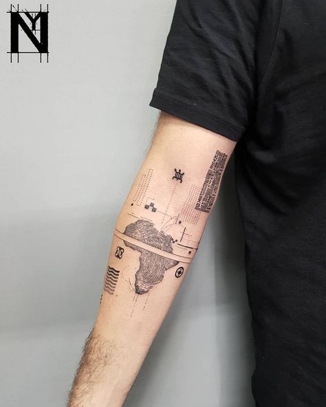 Africa Map Tattoo Men, African Tattoo Designs Men, African Inspired Tattoos Men, Zulu Tattoo Ideas, South African Tattoo Ideas For Men, African Art Tattoo Ideas, African Tattoo Ideas For Men Sleeve, Tattoo Of Africa, African Map Tattoo Ideas