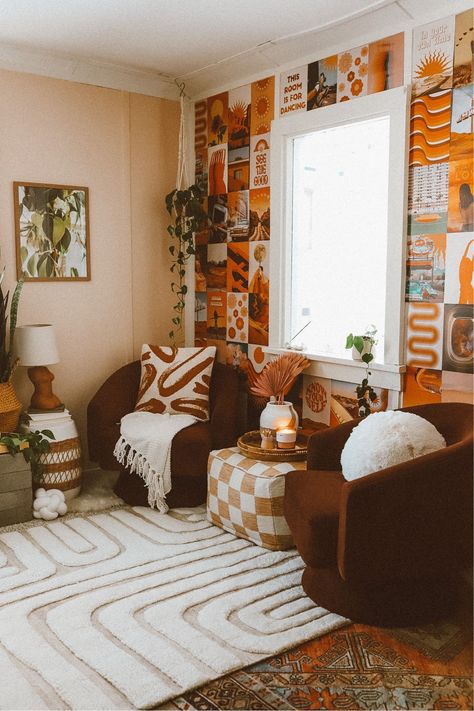 70s Decor Bedroom, 70s Aesthetic Home Decor, 70s Living Room Aesthetic, 70’s Living Room, 60s Bedroom Decor, Living Room 70s, 70s Living Room, Studio Easel, Aesthetic 70s