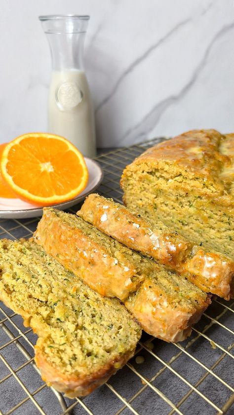 ohemgoodnesss on Instagram: ORANGE ZUCCHINI LOAF (v/gf) I promise you will NOT taste the zucchini!!! This loaf is SOOOOO citrusy, perfectly sweet & extra ~moist~ 😉🤤🍊… Orange Zucchini, Orange Loaf, Zucchini Loaf, Flax Eggs, Vegan Recepies, Vegan Challenge, Plant Based Cookbook, Gf Desserts, Tasty Vegetarian Recipes