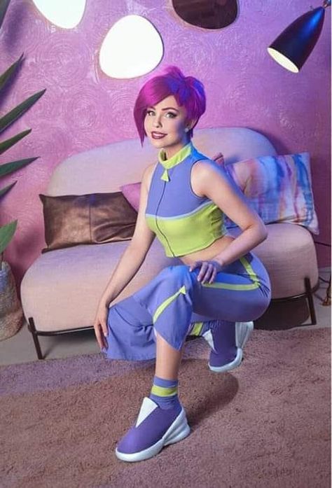 Winx Cosplay, Pinky Girls, Anime Cosplay Ideas, Fantasia Disney, Bloom Winx Club, Clubbing Aesthetic, Double Take, Amazing Cosplay, Winx Club