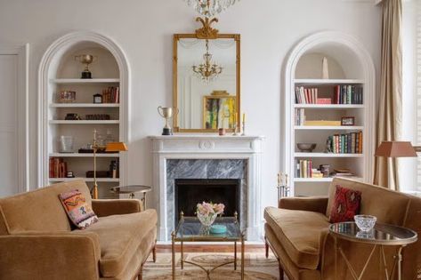 Fireplace With Bookshelves, Side Of Fireplace, Bookshelves Around Fireplace, Contemporary Family Room, Fireplace Bookshelves, White Bookshelves, White Fireplace, Traditional Fireplace, Bookshelf Design