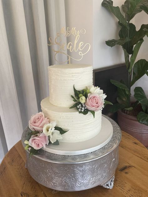 2 tier textured buttercream frosted wedding cake with fresh flower clusters & personalised topper Frosted Wedding Cake, Wedding Cake Two Tier, Textured Buttercream, Textured Wedding Cakes, 2 Tier Wedding Cakes, Cream Wedding Cakes, Buttercream Frosting Cake, Two Tier Cake, 2 Tier Cake