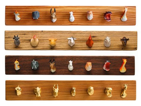 7 DIY plastic animal projects - candle holders, fridge magnets, necklace, photo holder, wall hooks, planters, bookends Diy Wall Hooks, Plastic Animal Crafts, Do It Yourself Decoration, Animal Candles, Animal Hooks, Crafts Room, Animal Projects, Plastic Toys, Plastic Animals