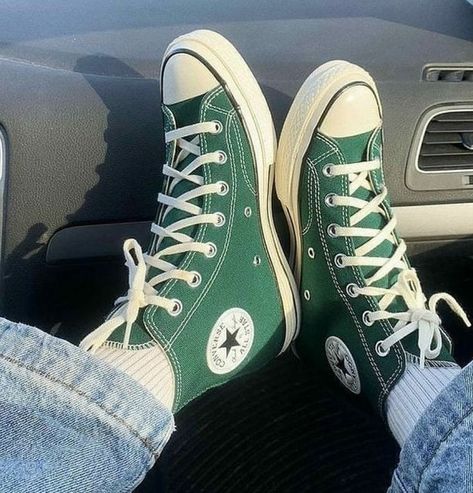 Converse 70s, Converse Aesthetic, Dr Shoes, Shoes Outfit Fashion, Shoe Wishlist, Green Converse, All Stars Converse, Hype Shoes, Shoe Inspo