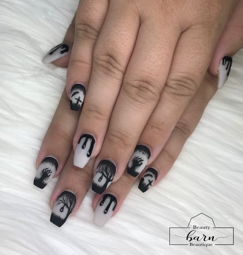 The Conjuring Nails, Conjuring Nails, Halloween Nails Acrylic, Ballerina Nails Short, Nail Art Designs 2023, Horror Nails, Nail Art Halloween, Cartoon Nails, Halloween Acrylic