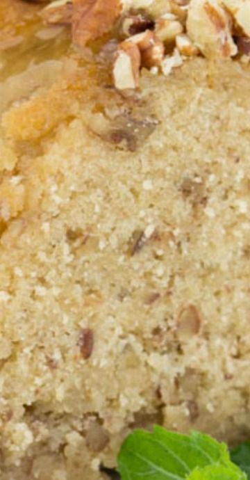 Southern Butter Pecan Pound Cake Nut Pound Cake Recipes, Pecan Pound Cake Recipes Moist, Butter Pecan Loaf Cake, Southern Pecan Pound Cake, Pound Cake With Nuts Recipes, Texas Pecan Cake, Banana Pecan Cake, Pecan Pound Cake Recipes, Southern Comfort Cake