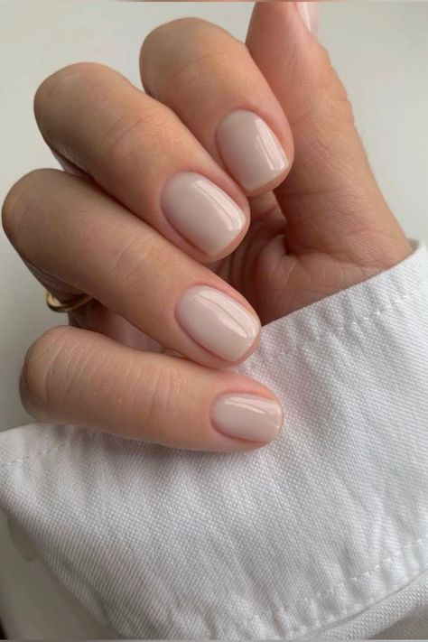 Nails, nails acrylic, nails gel, nail designs, nail ideas, nails 2023 trends, nails inspiration, nail art designs, nail shapes, short nails, nail colors, nails 2023 spring trends, nails 2023 summer trends, summer nails, summer nail ideas, stylish nails, bridal nails, nails for brides, elegant nails, classy nails, nails for weddings 2023, natural nails, simple nails Ongles Beiges, Natural Nails Manicure, Manikur Kuku, Short Gel Nails, Casual Nails, Bride Nails, Nagel Inspo, Neutral Nails, Manicure Y Pedicure